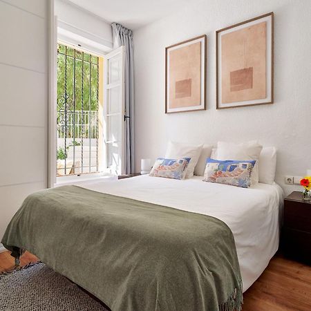 Villa Rosita Suites En Playa De La Malagueta Con Terraza Малага Экстерьер фото